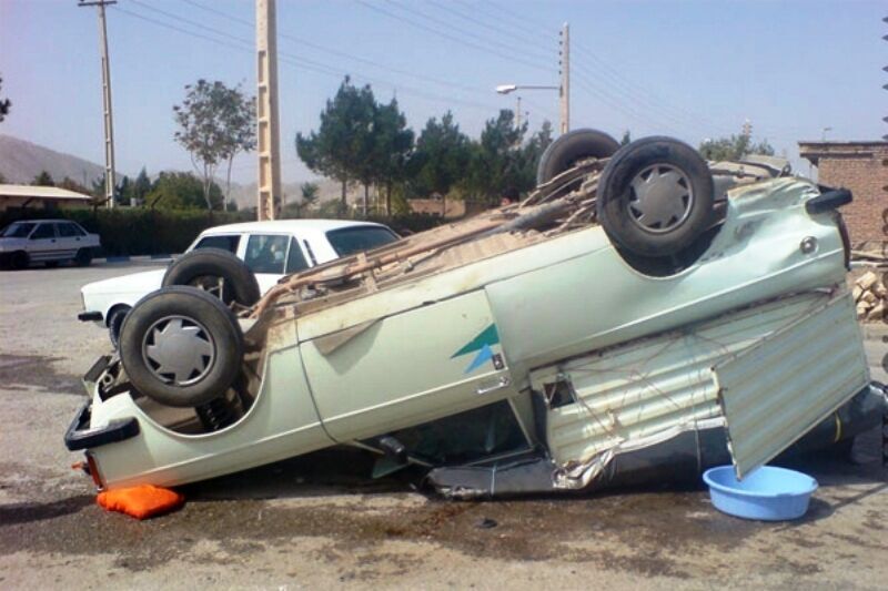 وازگونی خودروی سواری در محور شاهرود-میامی ۳کشته برجای گذاشت